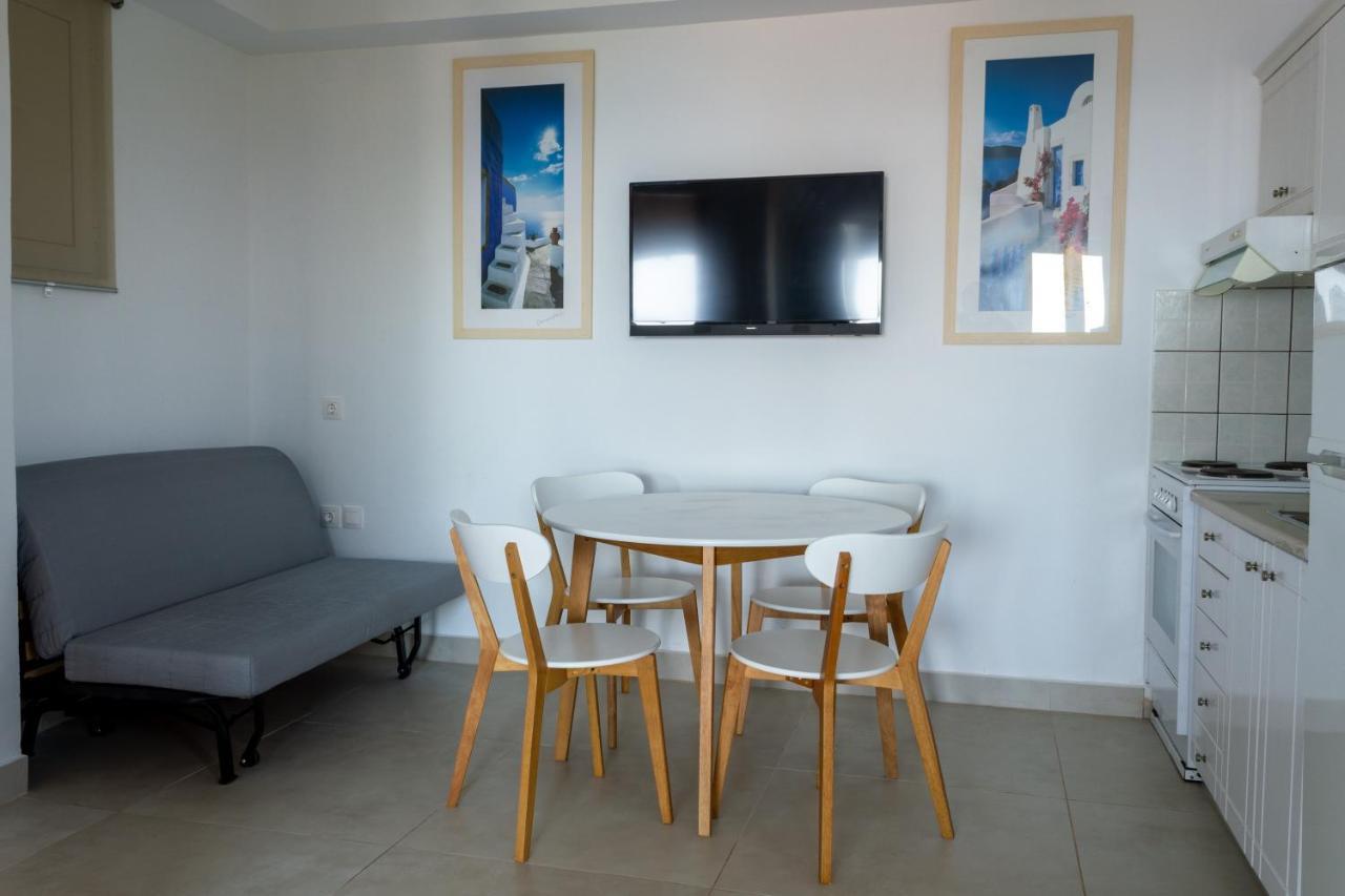 Alexandros Seaside Family Apartments & Villas - Paradise, 7' From Petalidi Kalamaki  Exterior photo